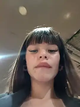 Snapshot of Violeta_12- chatting on 09.18.25 Violeta 12- online show from 09.18.25