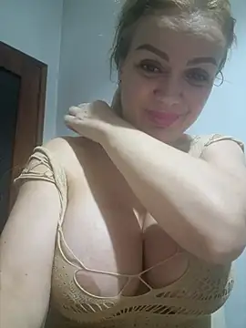 Snapshot of eva_ragazzadolce chatting on 11.05.25 eva ragazzadolce online show from 11.05.25