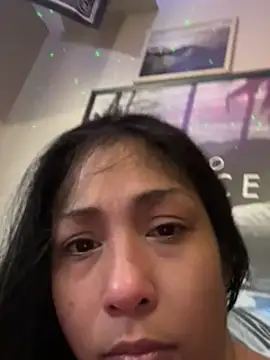 Snapshot of Gin4Cole chatting on 02.25.25 Gin4Cole online show from 02.25.25