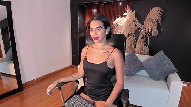Snapshot of saracorraless chatting on 02.03.25 saracorraless online show from 02.03.25