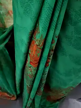 Snapshot of Januhot18 chatting on 12.20.24 Januhot18 online show from 12.20.24