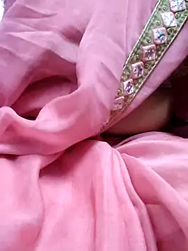 Snapshot of Januhot18 chatting on 12.31.24 Januhot18 online show from 12.31.24