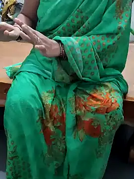 Snapshot of Januhot18 chatting on 01.06.25 Januhot18 online show from 01.06.25