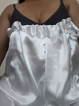 Snapshot of Januhot18 chatting on 09.09.25 Januhot18 online show from 09.09.25