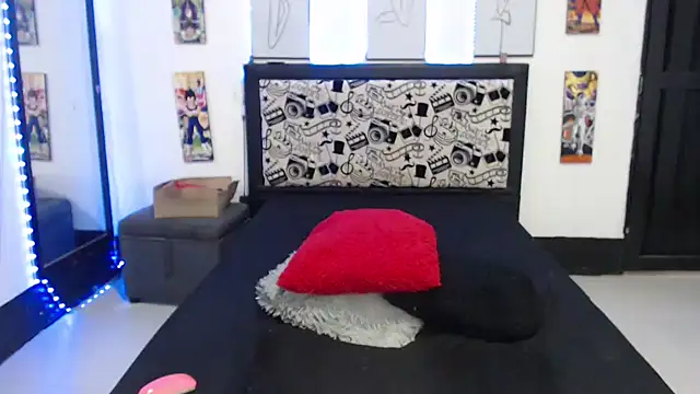 Rihana14 online show from 03.15.25