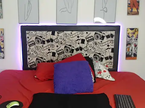 Rihana14 online show from 09.18.25