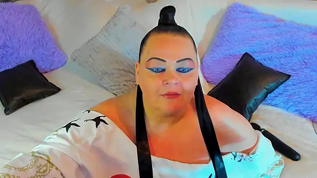 Snapshot of MilanaBiegert chatting on 01.18.25 MilanaBiegert online show from 01.18.25