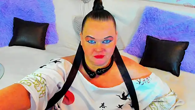 Snapshot of MilanaBiegert chatting on 02.19.25 MilanaBiegert online show from 02.19.25