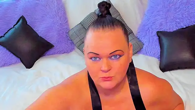 Snapshot of MilanaBiegert chatting on 10.04.25 MilanaBiegert online show from 10.04.25