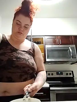 Snapshot of lolabun247 chatting on 12.17.24 lolabun247 online show from 12.17.24