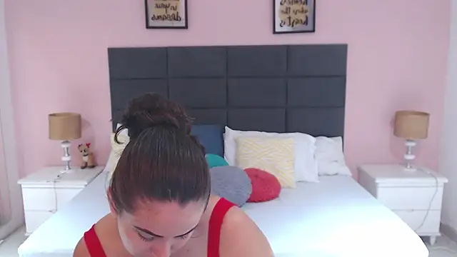 Snapshot of MadisonJenner chatting on 01.13.25 MadisonJenner online show from 01.13.25