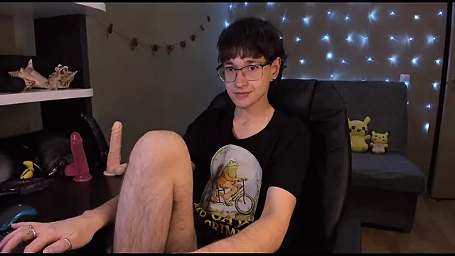 Snapshot of zackstivens chatting on 01.12.25 zackstivens online show from 01.12.25