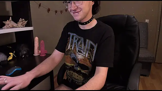 Snapshot of zackstivens chatting on 02.10.25 zackstivens online show from 02.10.25