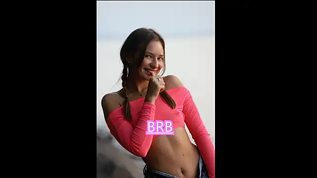 Snapshot of soffy__kisss chatting on 03.08.25 soffy  kisss online show from 03.08.25