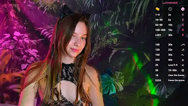 Snapshot of soffy__kisss chatting on 03.17.25 soffy  kisss online show from 03.17.25