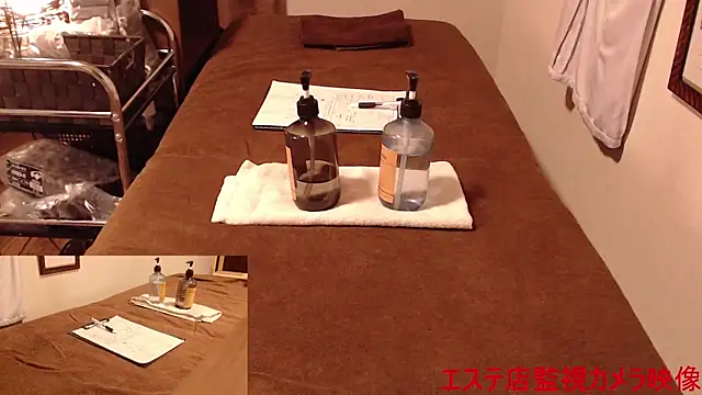 Snapshot of Hanabi-hentai chatting on 12.28.24 Hanabi-hentai online show from 12.28.24