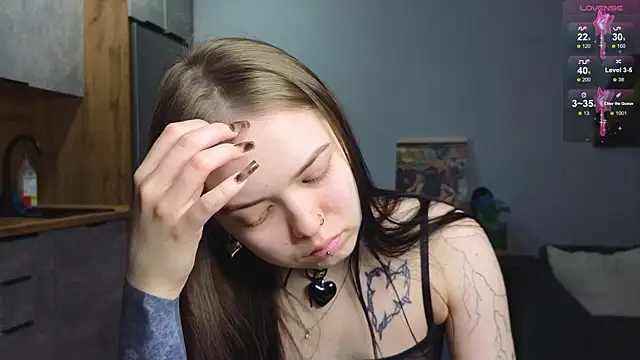 Snapshot of doll_lol_ chatting on 01.20.25 doll lol online show from 01.20.25