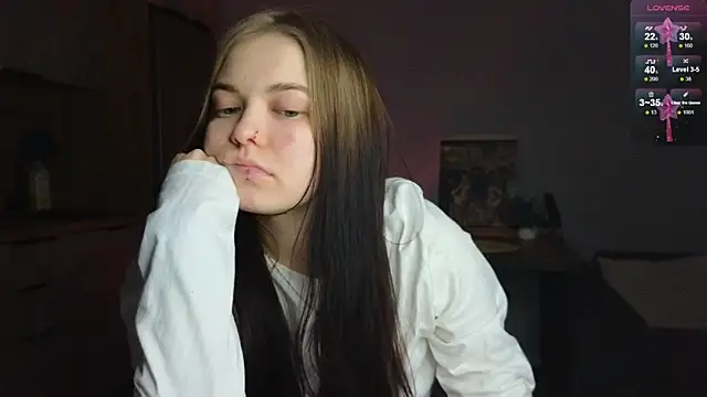 Snapshot of doll_lol_ chatting on 01.29.25 doll lol online show from 01.29.25