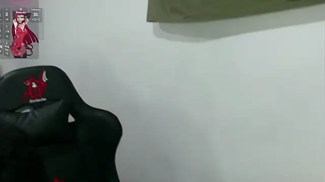 Snapshot of cutes_baby chatting on 12.24.24 cutes baby online show from 12.24.24