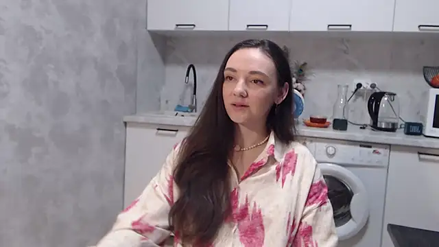 Snapshot of StacyMind chatting on 01.30.25 StacyMind online show from 01.30.25