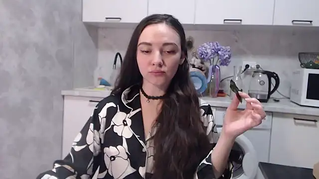 Snapshot of StacyMind chatting on 02.07.25 StacyMind online show from 02.07.25