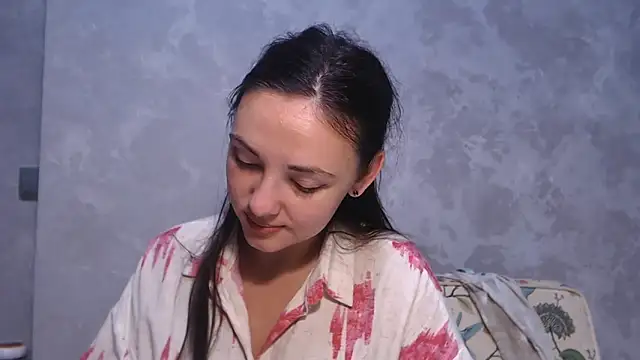 Snapshot of StacyMind chatting on 09.08.25 StacyMind online show from 09.08.25