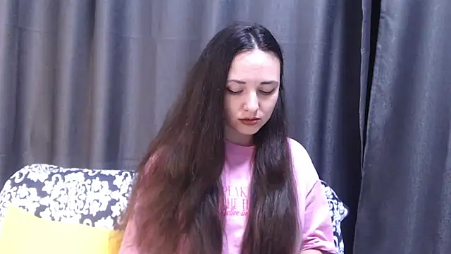 Snapshot of StacyMind chatting on 10.01.25 StacyMind online show from 10.01.25