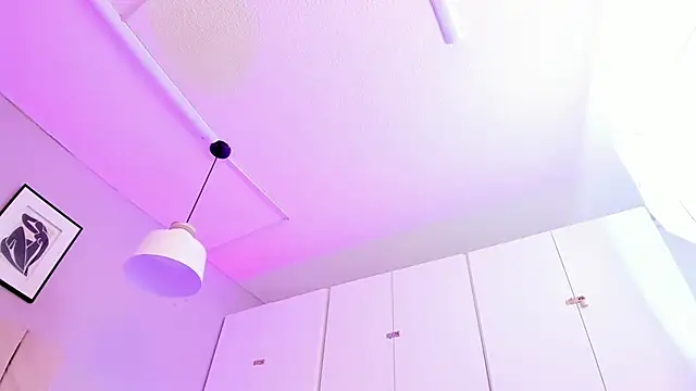 April bowie online show from 02.01.25