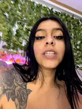 Snapshot of AbbyFtLuna chatting on 12.02.24 AbbyFtLuna online show from 12.02.24