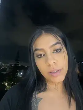 Snapshot of AbbyFtLuna chatting on 12.18.24 AbbyFtLuna online show from 12.18.24