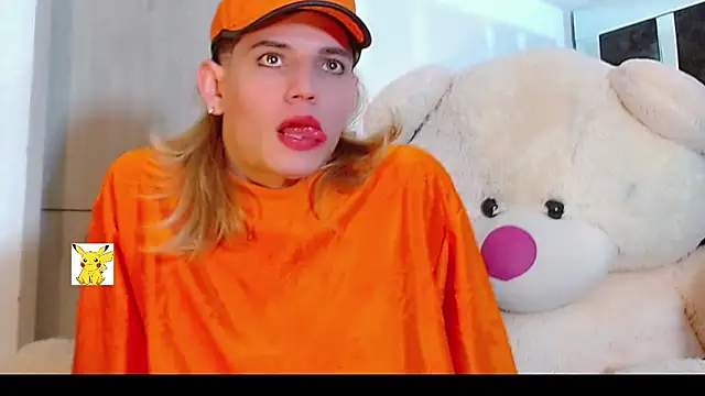 Snapshot of honey_skin chatting on 02.06.25 honey skin online show from 02.06.25