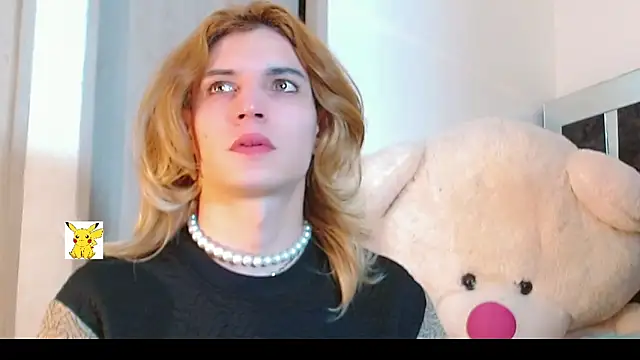 Snapshot of honey_skin chatting on 02.10.25 honey skin online show from 02.10.25