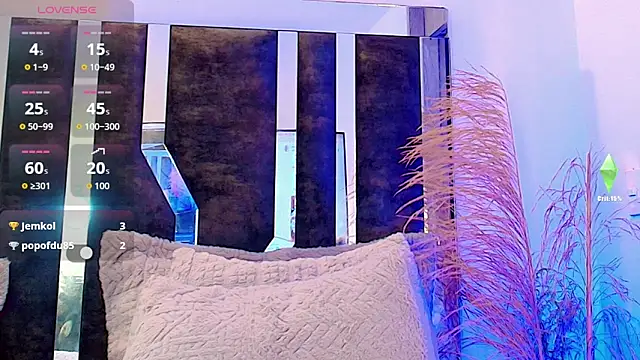 Snapshot of honey_skin chatting on 11.03.25 honey skin online show from 11.03.25