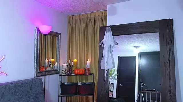 Katrin-1 online show from 10.18.25
