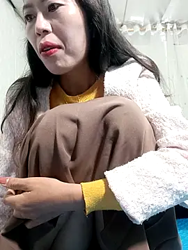 Snapshot of Sweet_Toy20 chatting on 11.22.25 Sweet Toy20 online show from 11.22.25