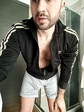 Snapshot of gilera250s chatting on 12.20.24 gilera250s online show from 12.20.24