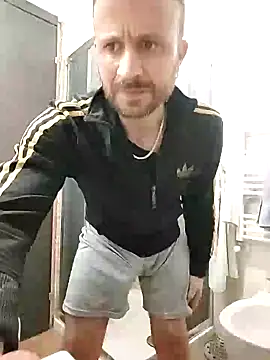 Snapshot of gilera250s chatting on 01.22.25 gilera250s online show from 01.22.25