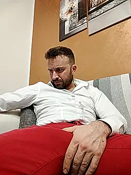 Snapshot of gilera250s chatting on 02.19.25 gilera250s online show from 02.19.25