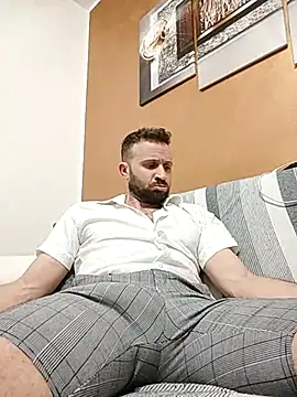 Snapshot of gilera250s chatting on 02.21.25 gilera250s online show from 02.21.25