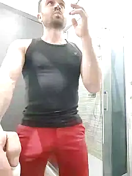 Snapshot of gilera250s chatting on 03.21.25 gilera250s online show from 03.21.25