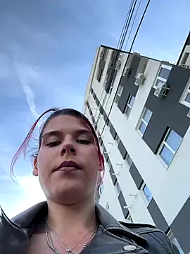 RiriRoseey online show from 10.30.25