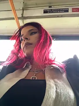 RiriRoseey online show from 11.05.25