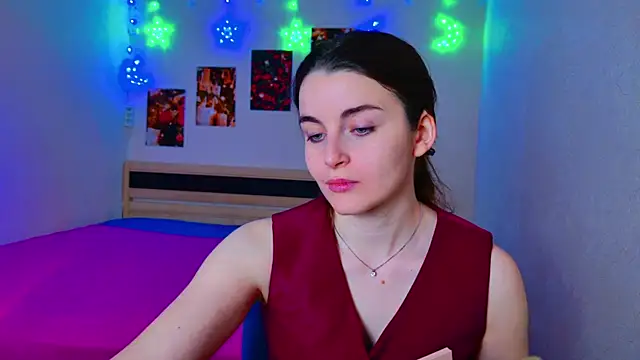 Miss Arwen online show from 12.12.24