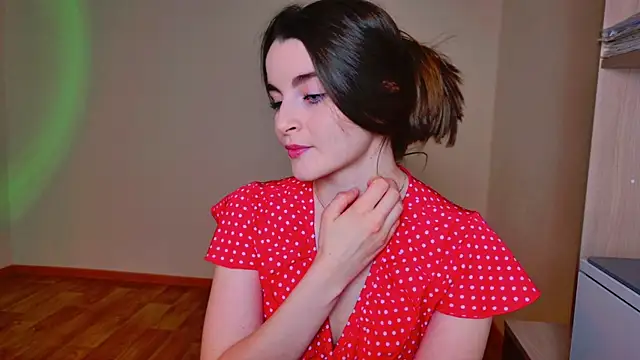 Miss Arwen online show from 01.28.25