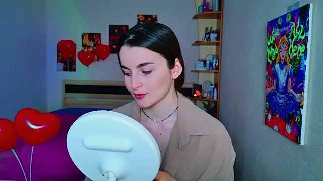 Miss Arwen online show from 02.14.25