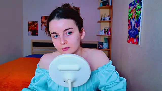 Miss Arwen online show from 02.26.25