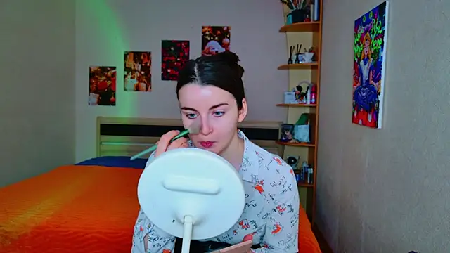 Miss Arwen online show from 02.28.25