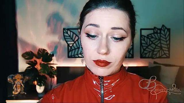 Snapshot of MissBeverlyMills chatting on 02.15.25 MissBeverlyMills online show from 02.15.25