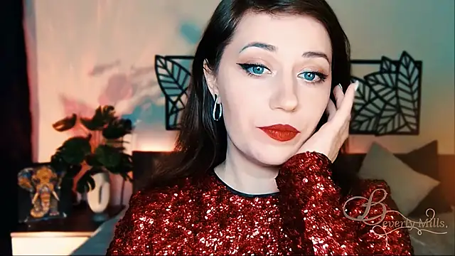 Snapshot of MissBeverlyMills chatting on 03.02.25 MissBeverlyMills online show from 03.02.25