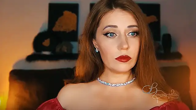 Snapshot of MissBeverlyMills chatting on 09.21.25 MissBeverlyMills online show from 09.21.25